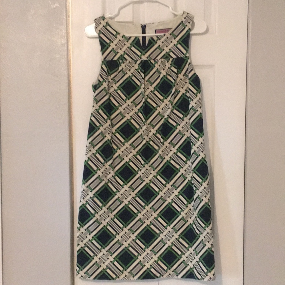 Vineyard Vines dress with pockets!